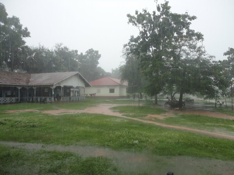 My hosp grounds & the rain