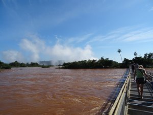 Iguazu platforms