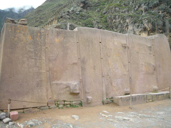6 monoliths at Ollantaytambo