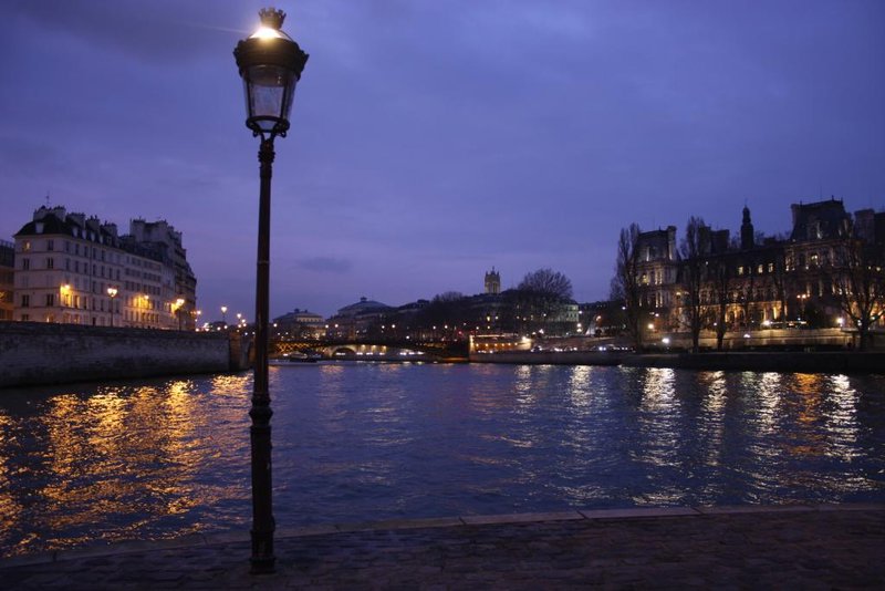 The lights on the Seine