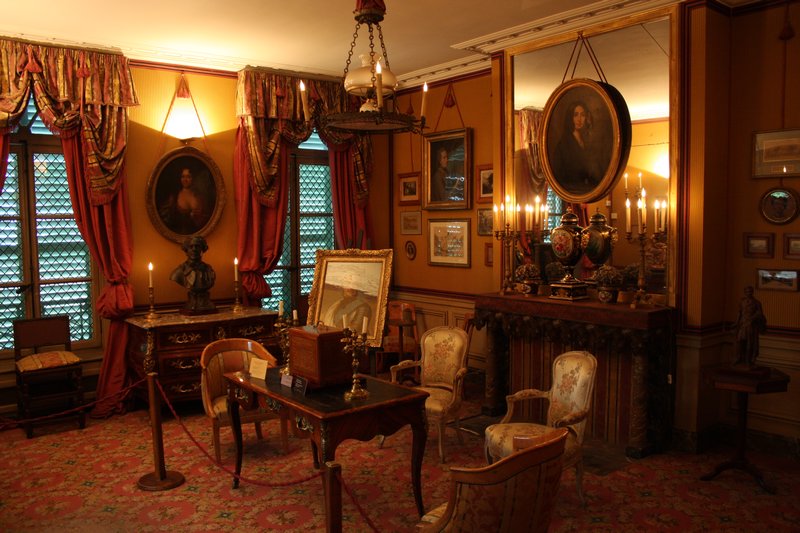 Reconstruction of the drawing room from George Sand’s country home 