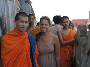 and more monks - in Lao
