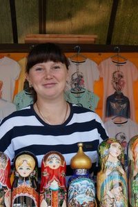 Matryoshka doll maker