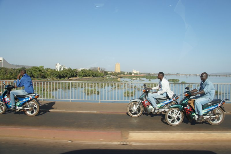 CROSSING THE NIGER