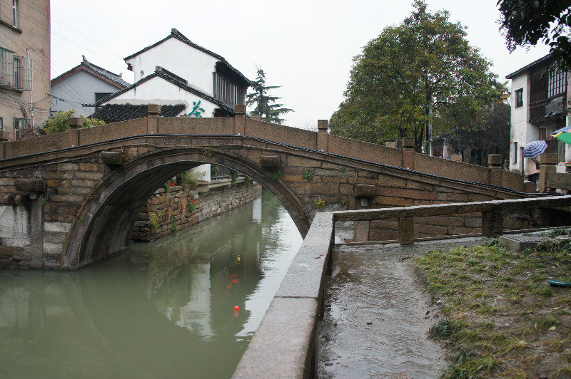 LIFE ON THE CANAL