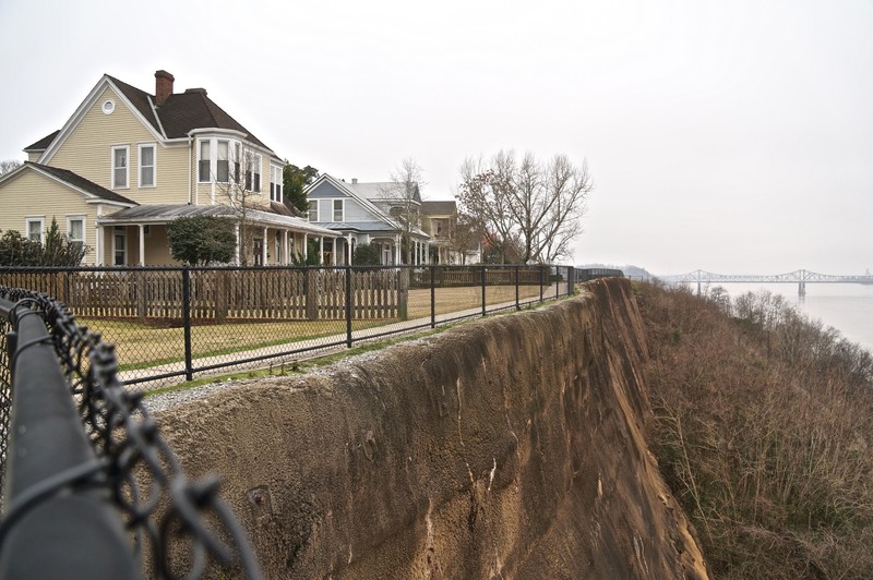 The Natchez Bluff