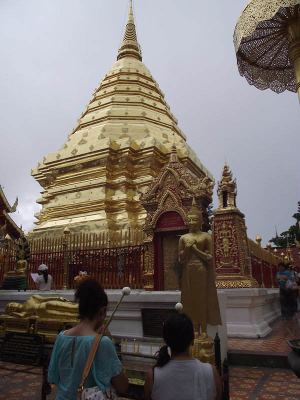 Worshippers at Wat Phra That Doi Suthep