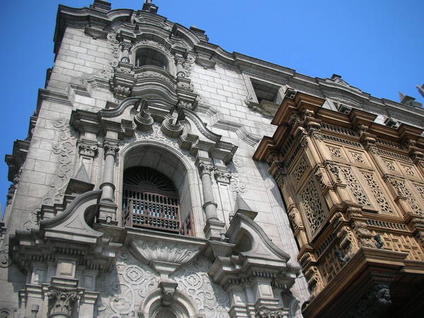 Catedral De Lima, Plaza de Armas
