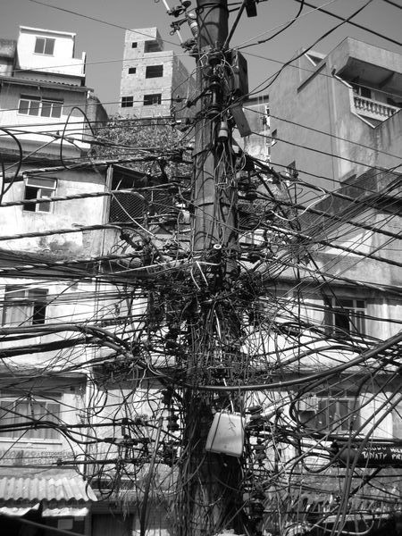 The National Grid (favela style)