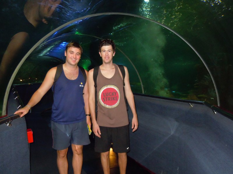 Ryan & Sam in the aquarium
