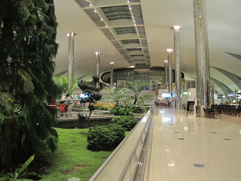 Dubai Airport - Luxus regiert