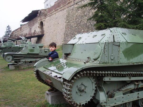 Mi hermano y los tanques