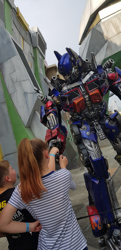 Meeting the Transformers at Universal Studios