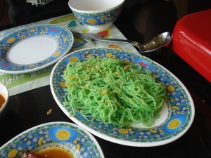 Green Noodles with Garlic