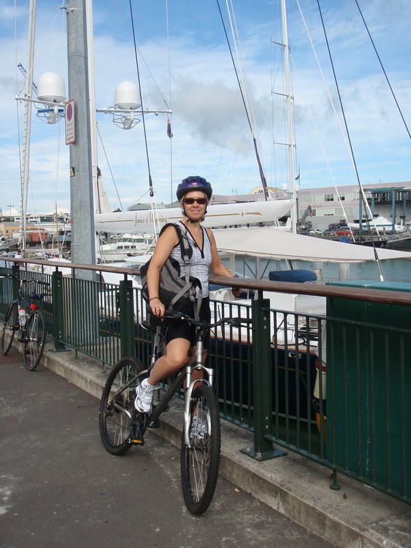 Photo prise sur le quai de la Baie de Auckland