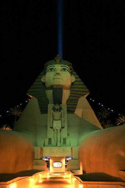 The "Sfinx" in front of Luxor