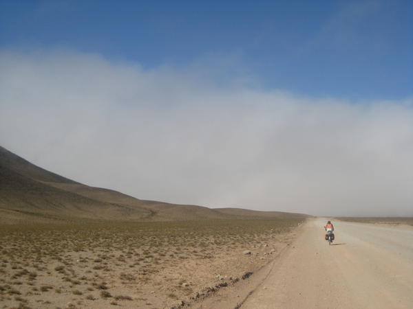Heading into the clouds at 3200m on the way to Salta