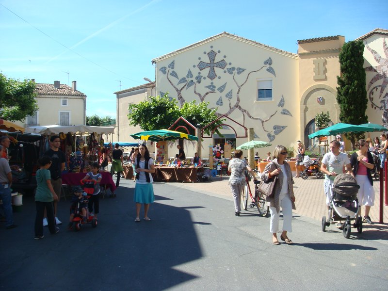 Market day in St Geneis
