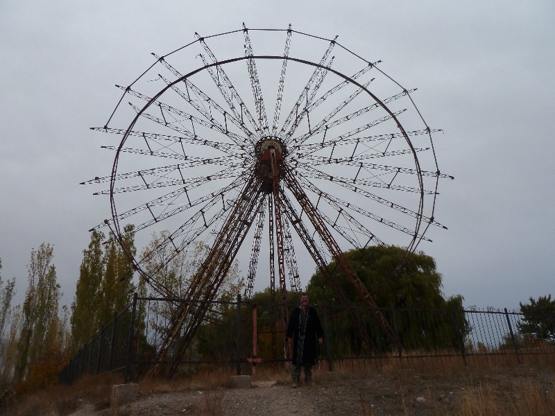 Soviet era Ferris wheel, Toktogul