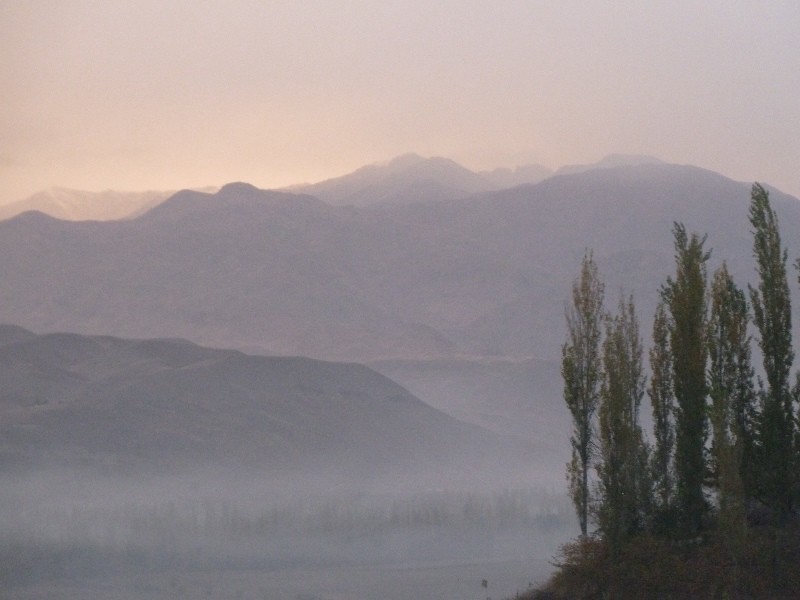 Sunset over the mountains at Toktogul