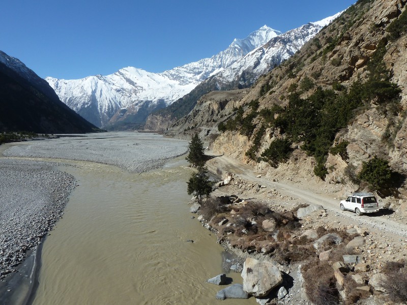 The Kali Gandaki river valley