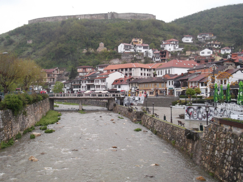 View of the river in Prizren (Prizren; Kosovo)