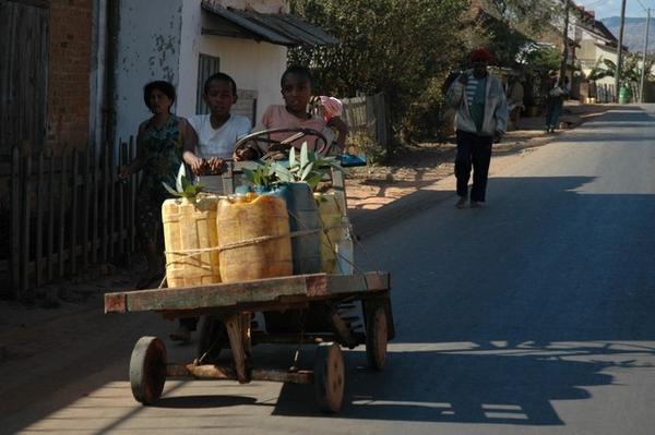 The amazing Madagascan all purpose cart