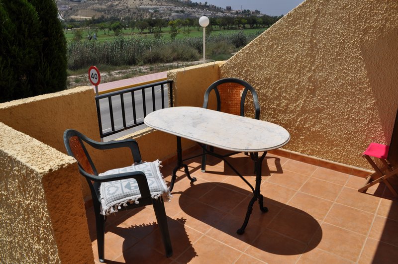 Terrace of Twitbed Alicante golf apartment