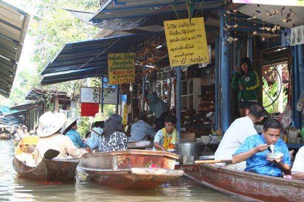 Fancy some lunch - take away floating market style