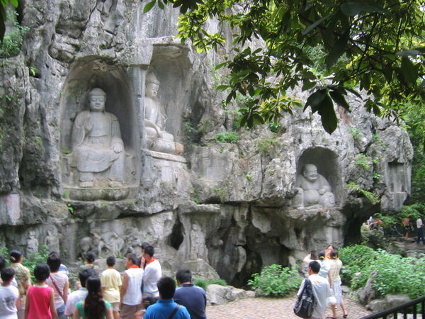 Buddhas in their niches at Lingyin Temple