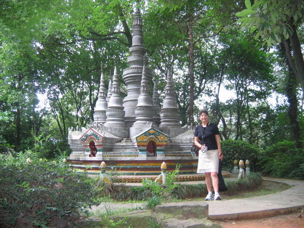 Model Stupa