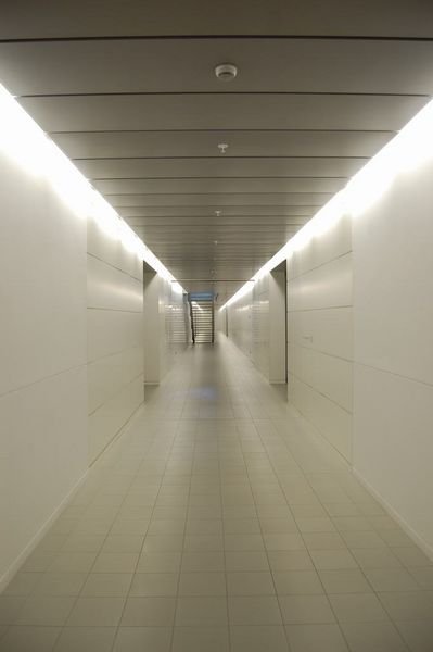 The infinite hallway
