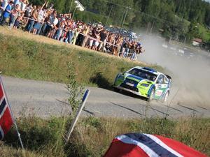 The crowd goes wild for Gronholm