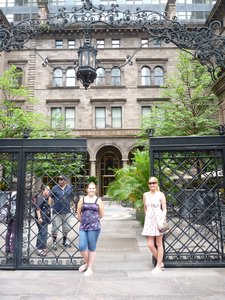 The New York Palace - aka home of The Van Der Woodsons in Gossip Girl