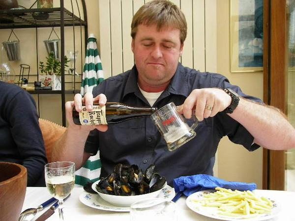 Moules and Beer a plenty!!