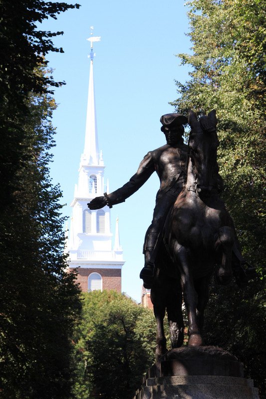 Paul Revere in front of the signal church