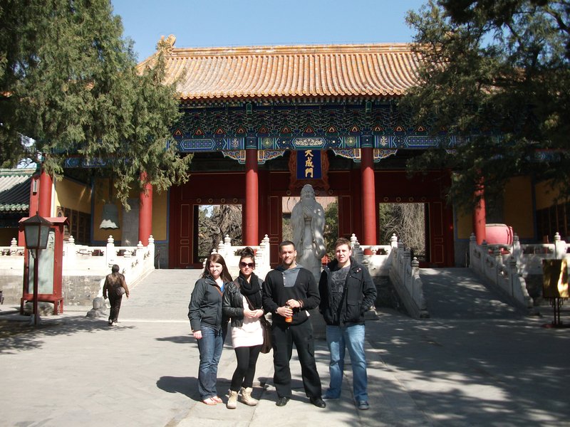 Thegroup at the first temple of the day