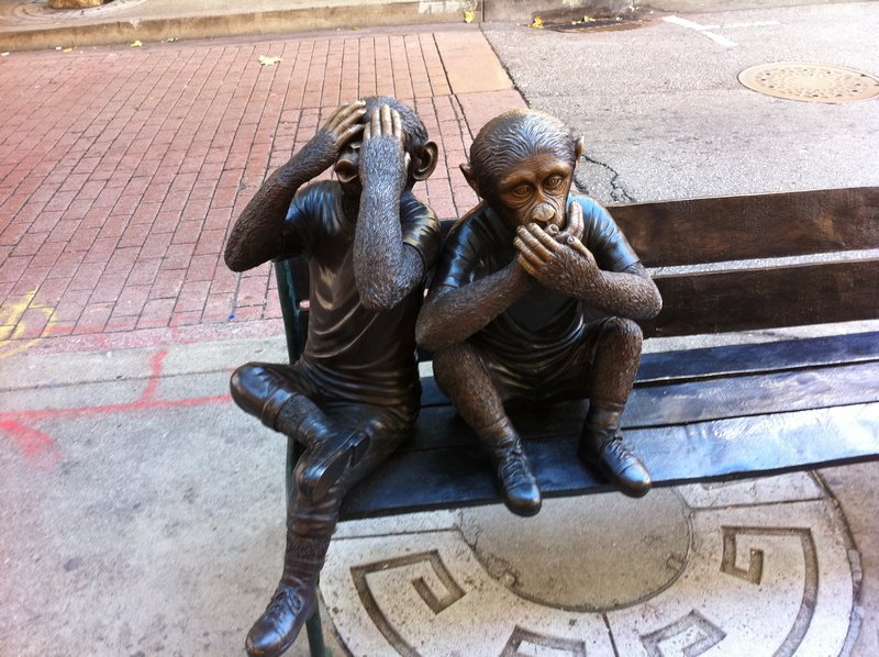 Couple of monkeys in Chinatown