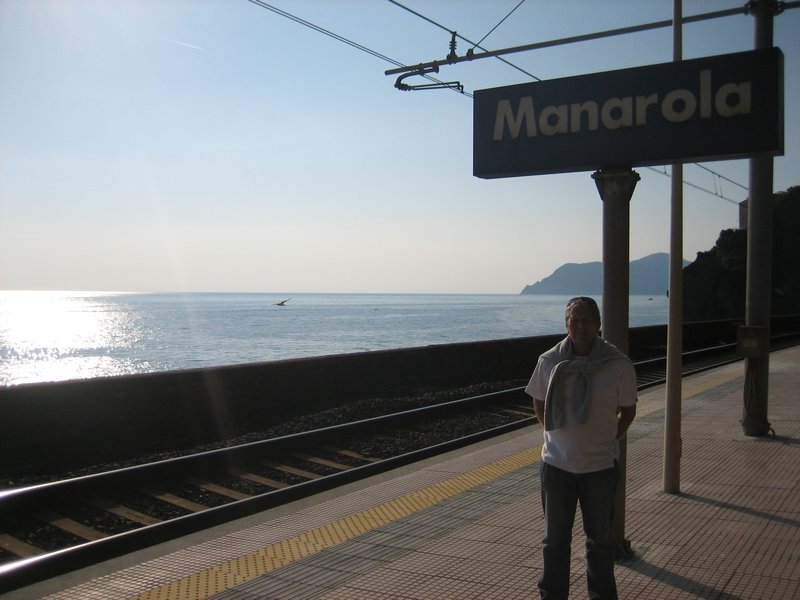 Wating for train at Manarola