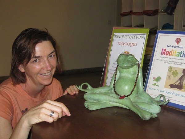 Recognize the frog - Anne at Sivananda Yoga