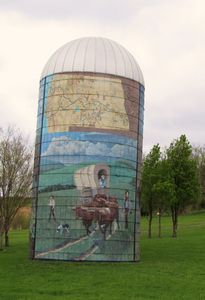 OT51 Ap27 Oregon Trail silo mural at St. Mary's, Kansas