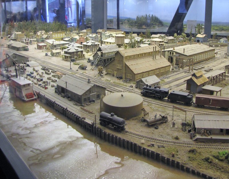 AK10 July4 Diorama of the town of Nenana