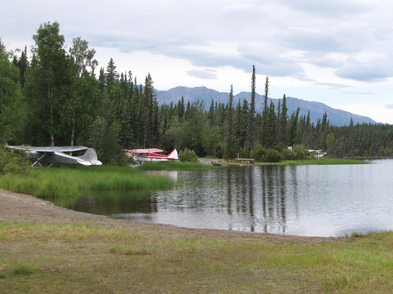 AK10 July11 Moon Lake with float planes