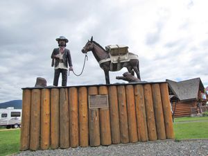 AK1 Aug1 Horse packer at Visitors' Center in Hazelton