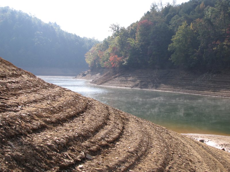 Oct7 1 Fortuna Dam near boat access