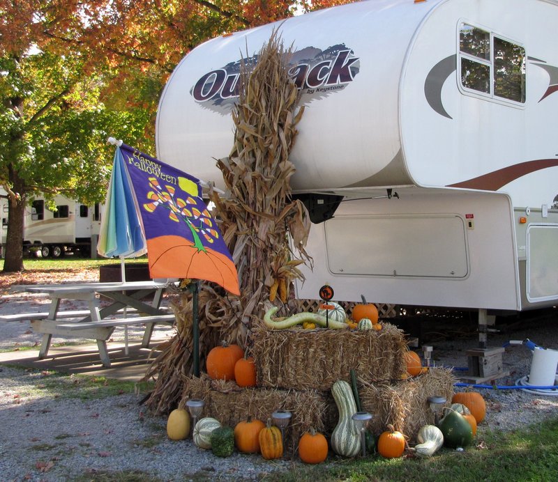 Oct10 3 Hallowen comes to the RV park