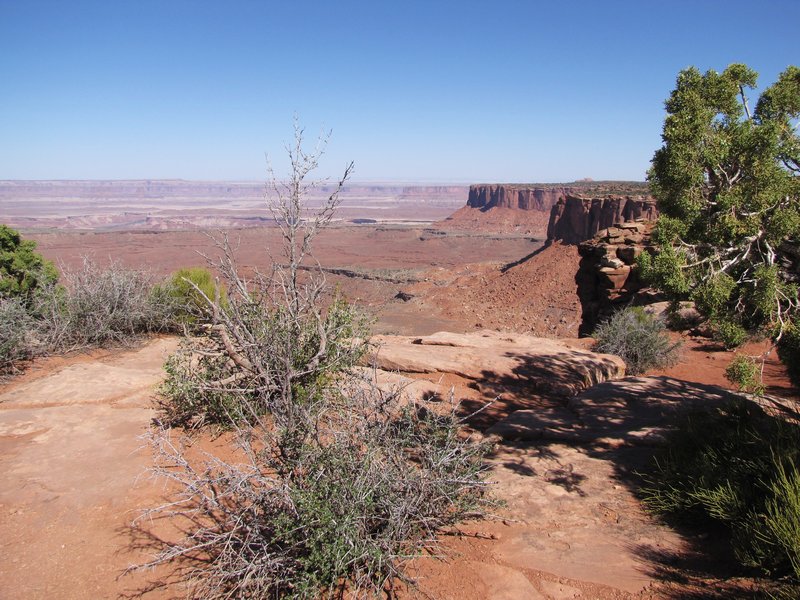 512-68 Typical Canyonlands NP view