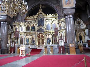 92-25 The altar area of the Uspenski Cathedral