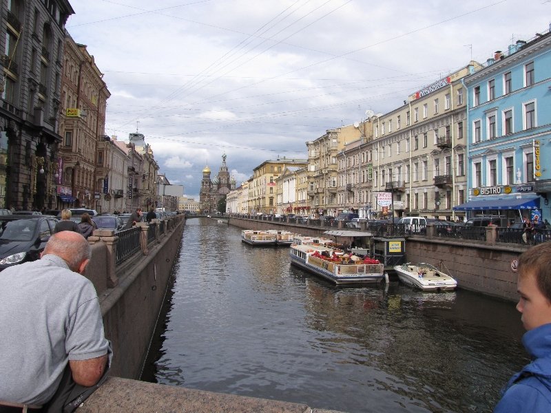 96-25 One of many St. Petersburg canals looking toward Savior on the Spilt Blood