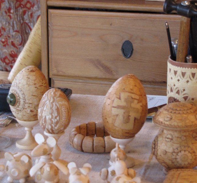 97-2 Mandrogi birch craftsman wares